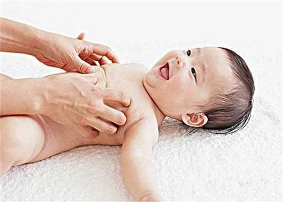 婴儿热痱子图片详解，全方位了解如何预防和治疗宝宝热痱子